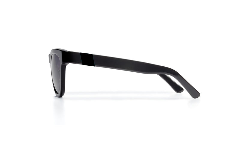 Anteojos Wayfarer Negro mate /  Lente espejo Negro / Logo Negro (5178942390407)