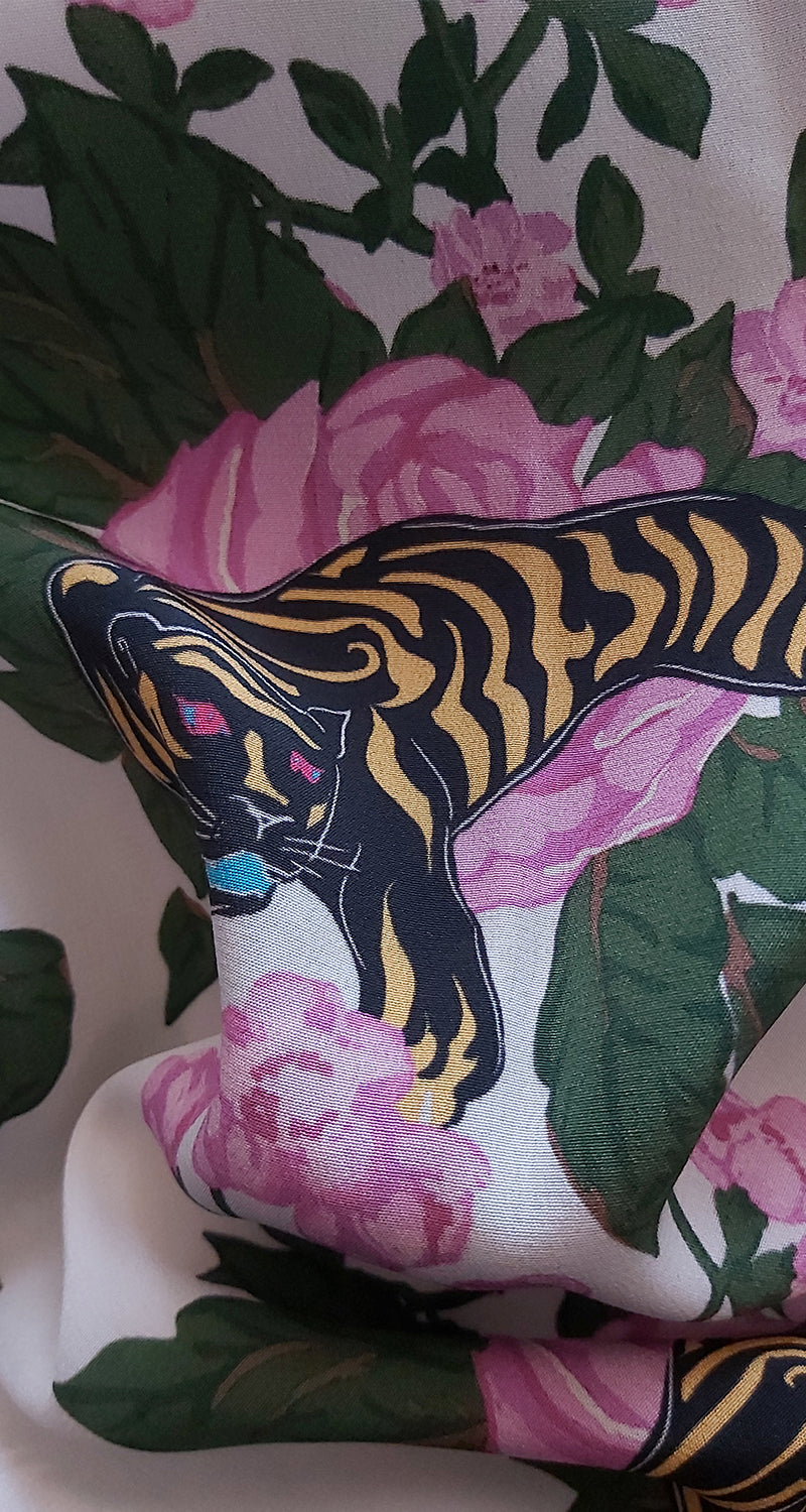 Blusa Seda Tiger