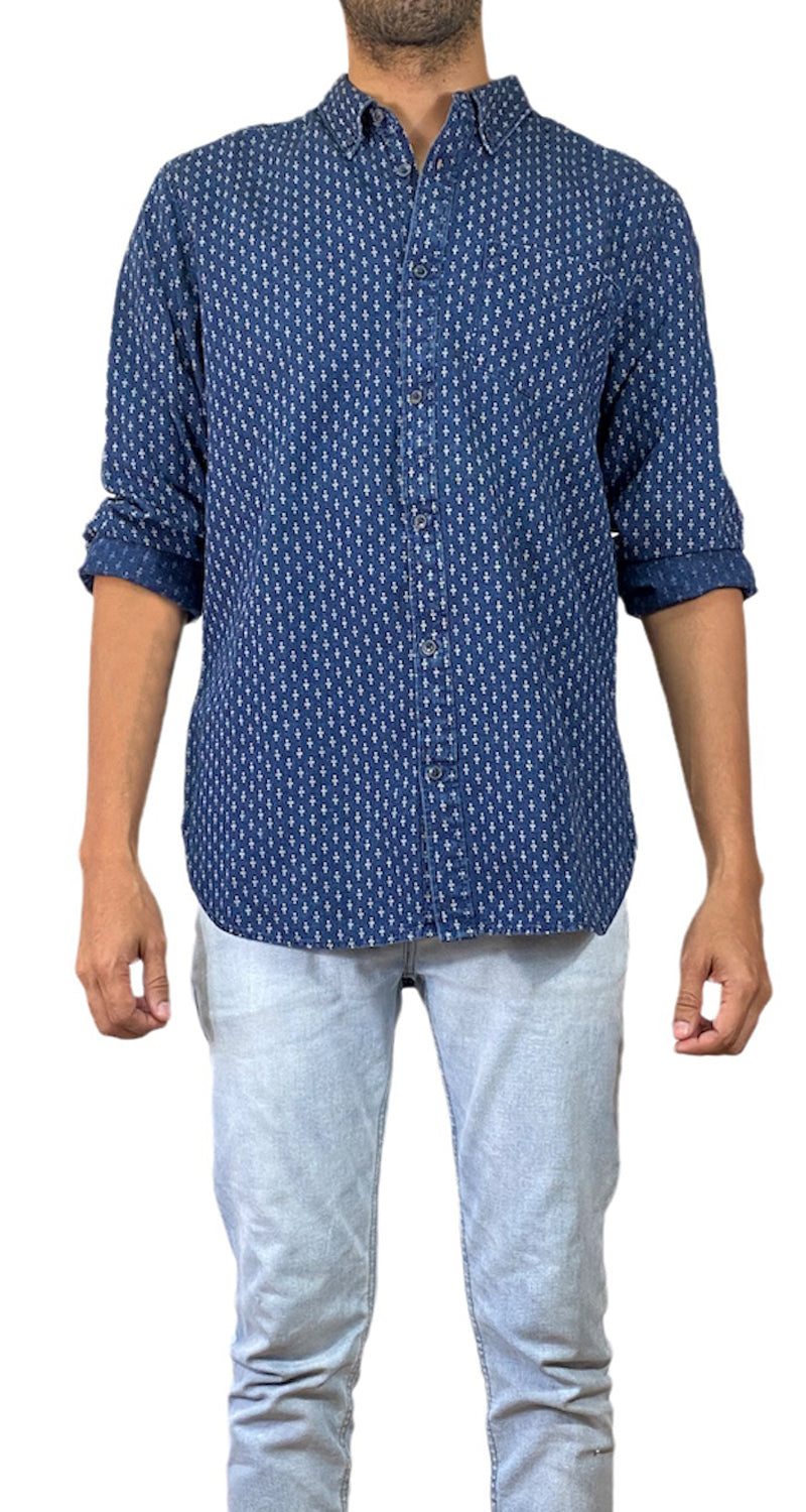 Camisa Azul Diseños Blancos