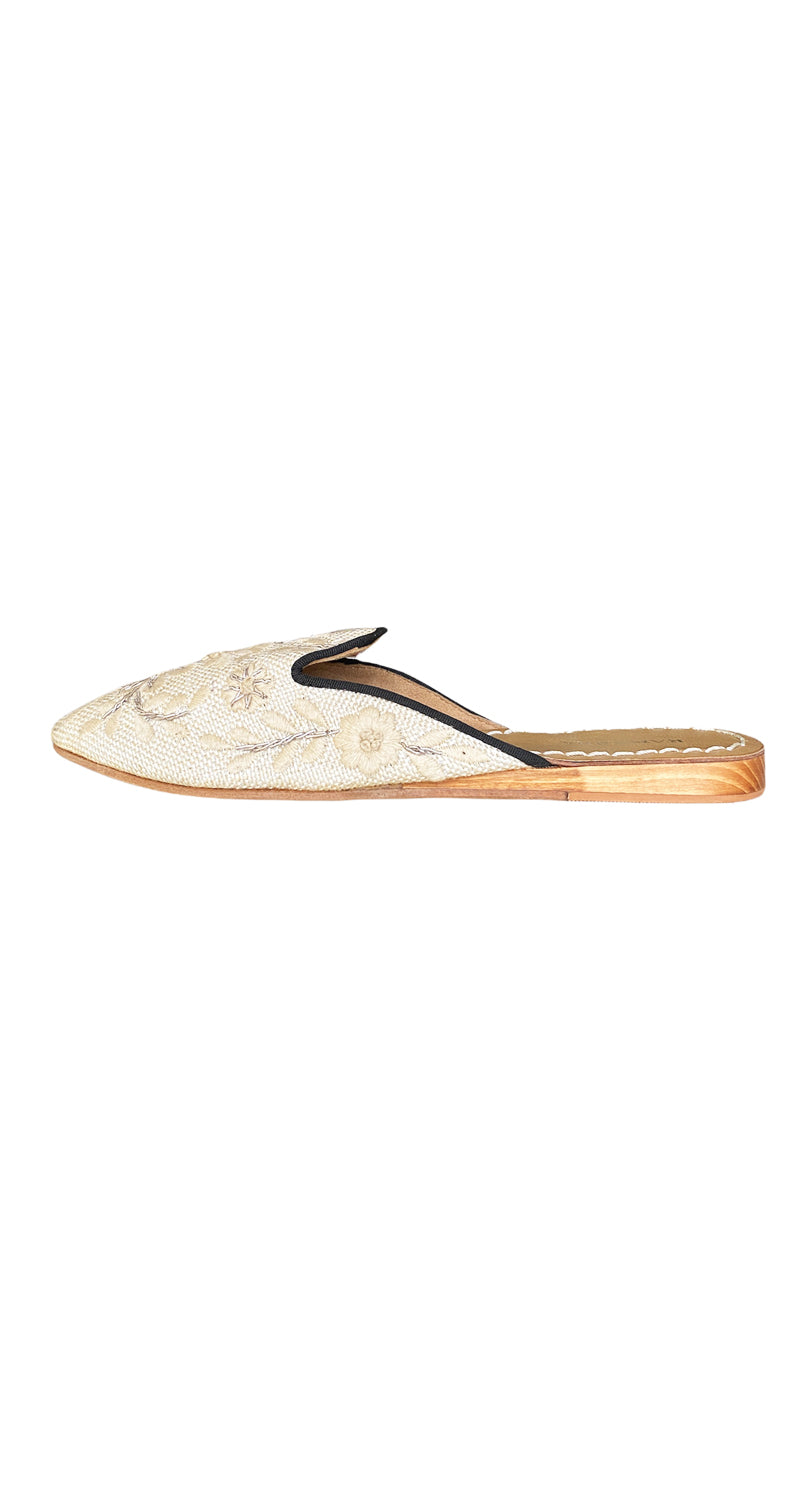 Mules Beige Bordados