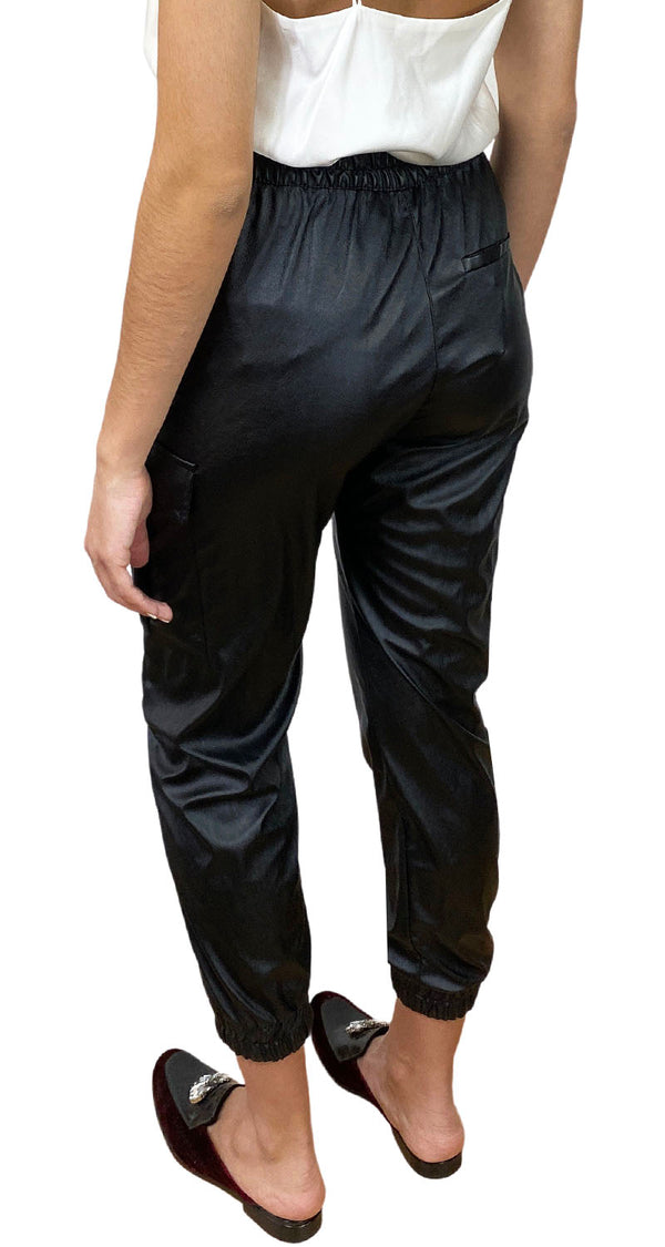 Pantalón Negro Cuero