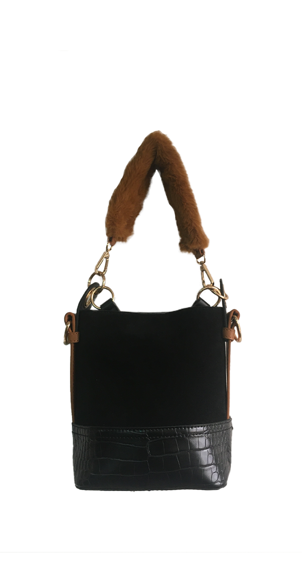 Cartera Black Suede