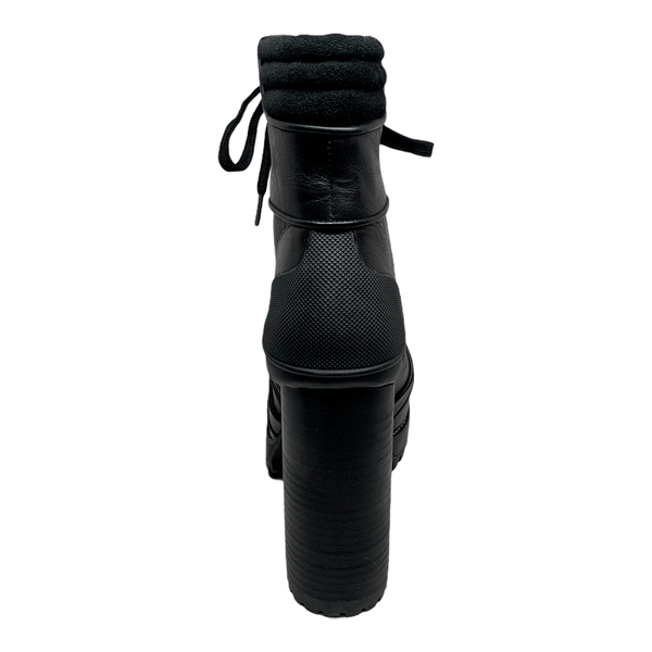 Bota Lace Up