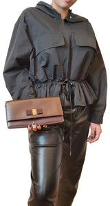 Clutch Cuero Texturizado Burdeo