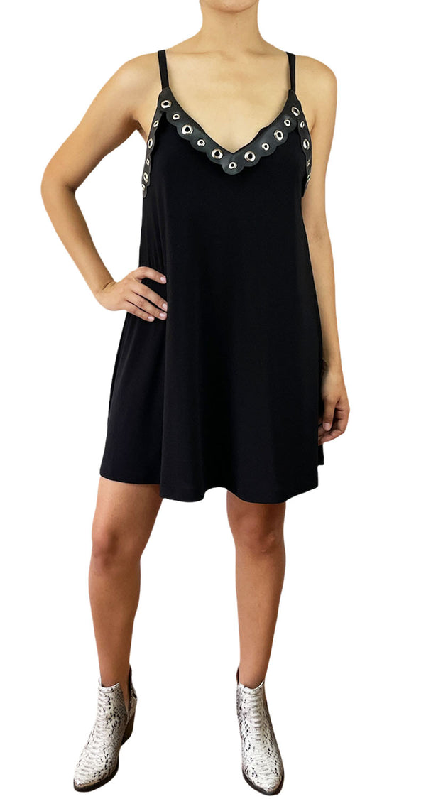 Vestido Detalle Ojetillos