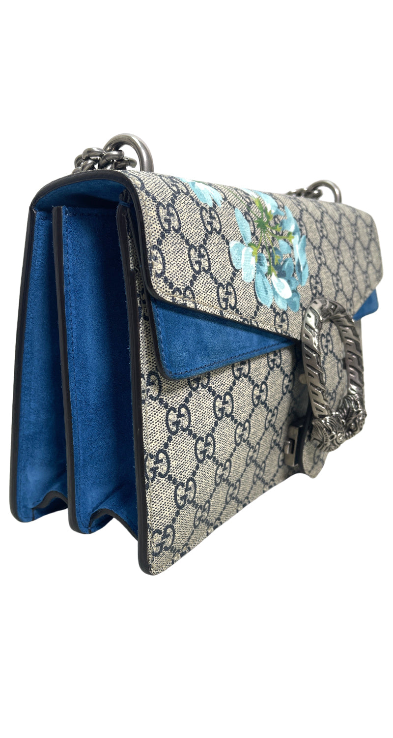 Cartera Blue Blooms
