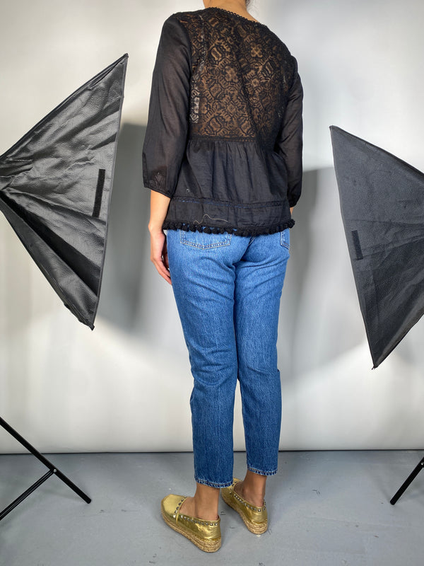 Blusa Bordado Negro