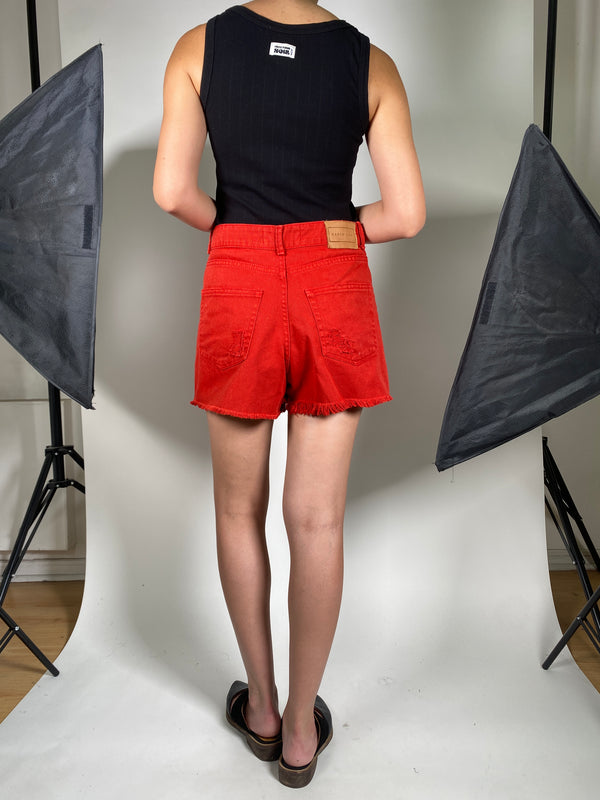 Shorts Rojo Rasgado