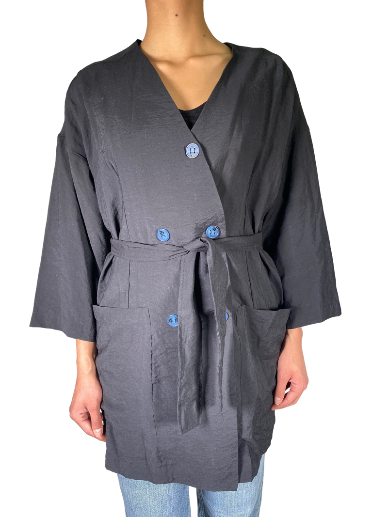 Chaqueta Negra Cinturón