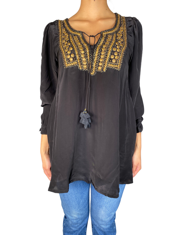 Blusa Negra Mostacillas Doradas