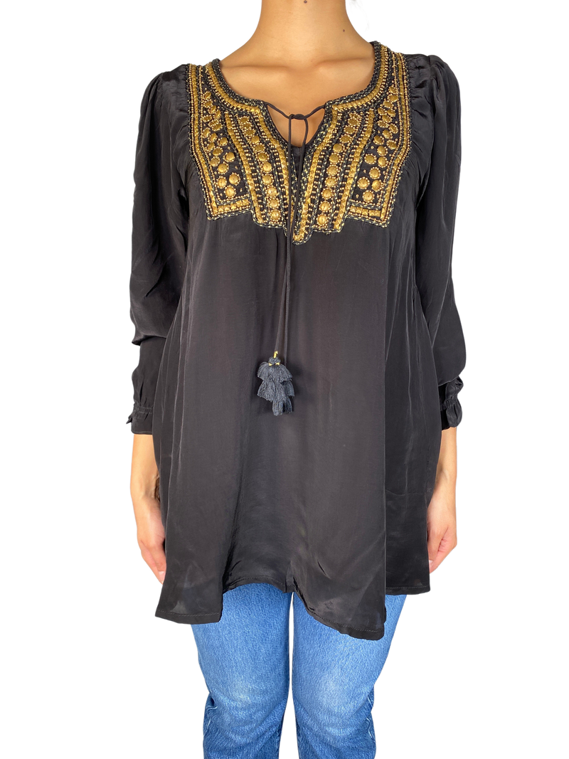 Blusa Negra Mostacillas Doradas