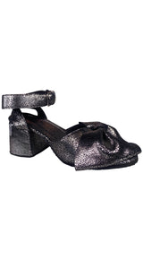 Sandalias Plateadas con Lazo