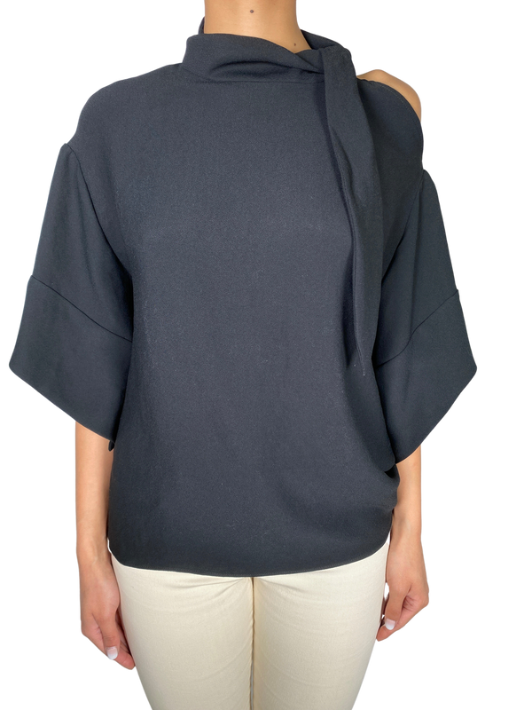 Blusa Negra Cut Out