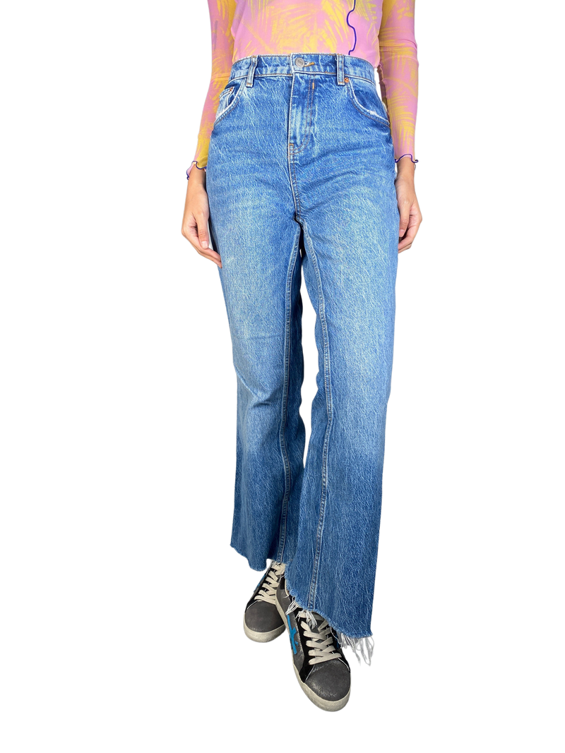 Jeans Ruedos Desflecados