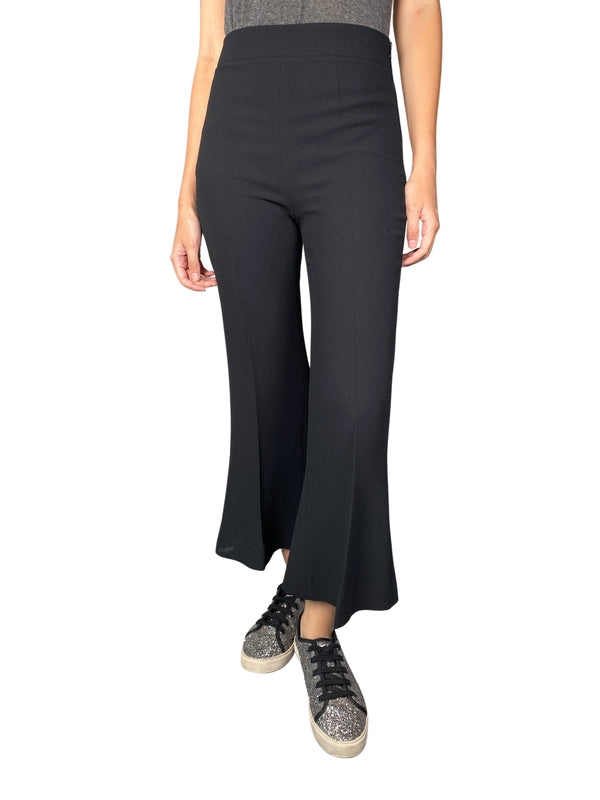 Pantalón Negro Acampanado