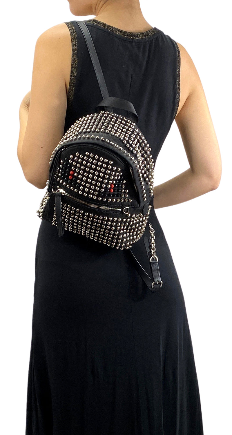 Mochila Negra Tachas