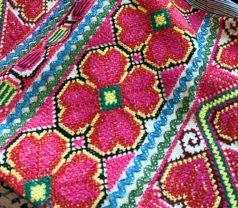 Chaqueta Multicolor Bordada