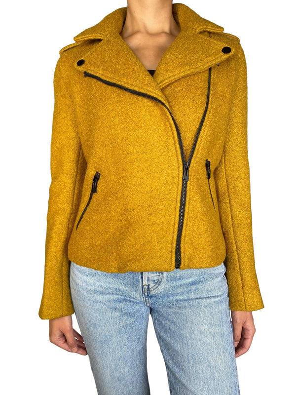 Chaqueta De Escote Amarilla