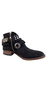 Botines Negros Con Aplicaciones