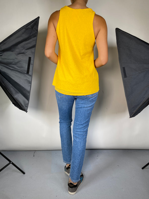 Polera sin Mangas Amarilla