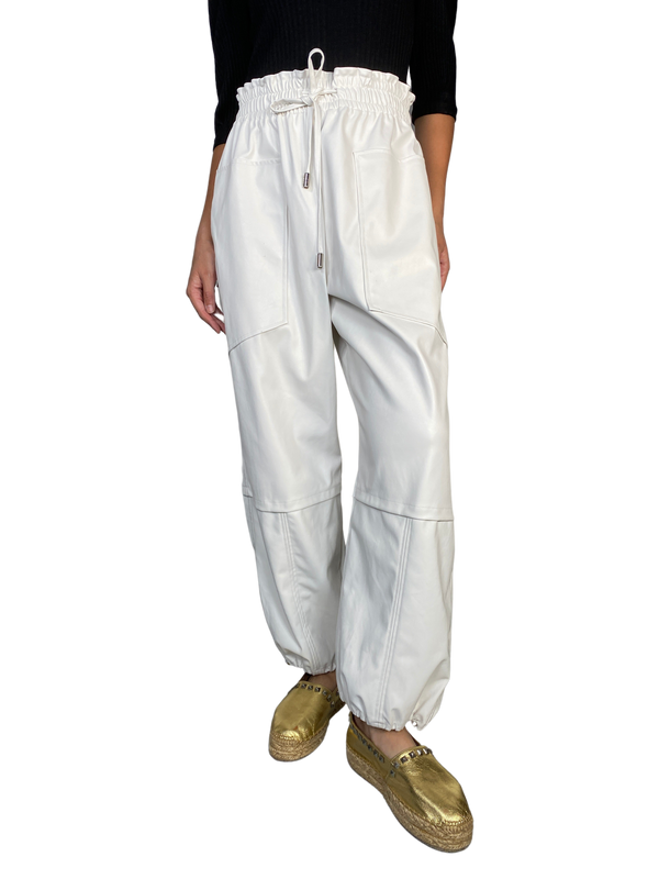 Pantalón Blanco Cuero 
