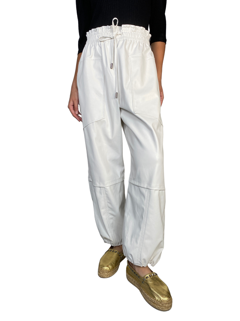 Pantalón Blanco Cuero 