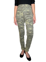 Pantalón Verde Camuflaje