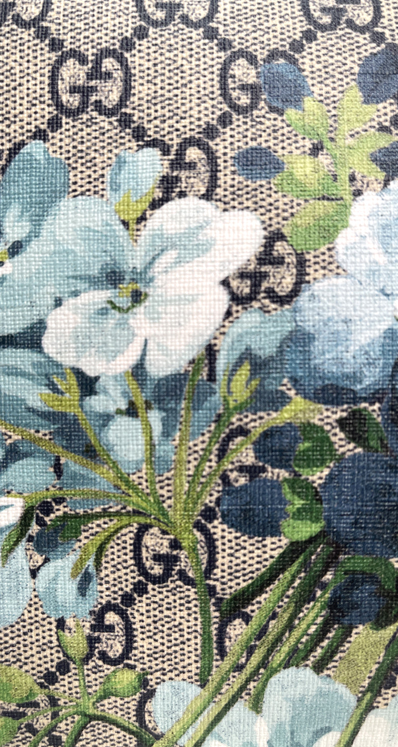 Cartera Blue Blooms