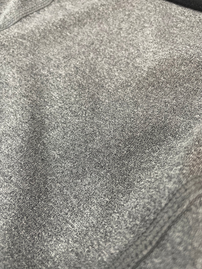 Short Gris