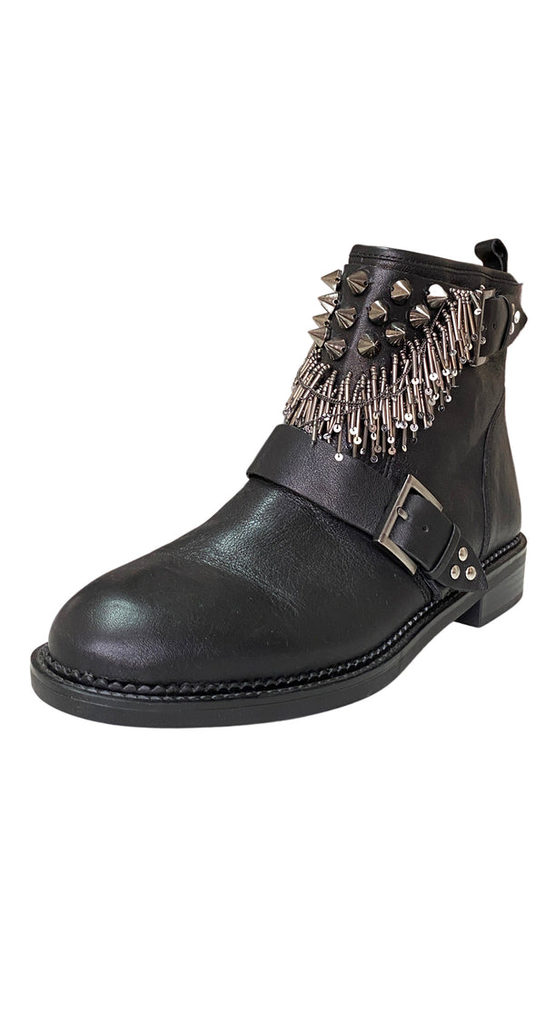 Botines Cuero Tachas