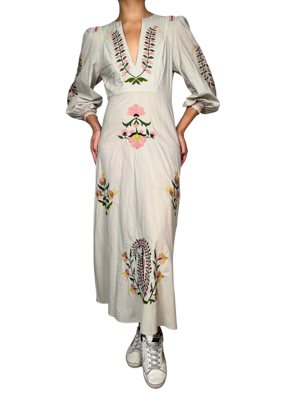 Vestido Bordado