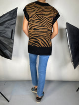 Sweater Sin Mangas Estilo Animal Print