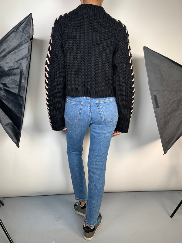 Sweater con Detalle Trenzado