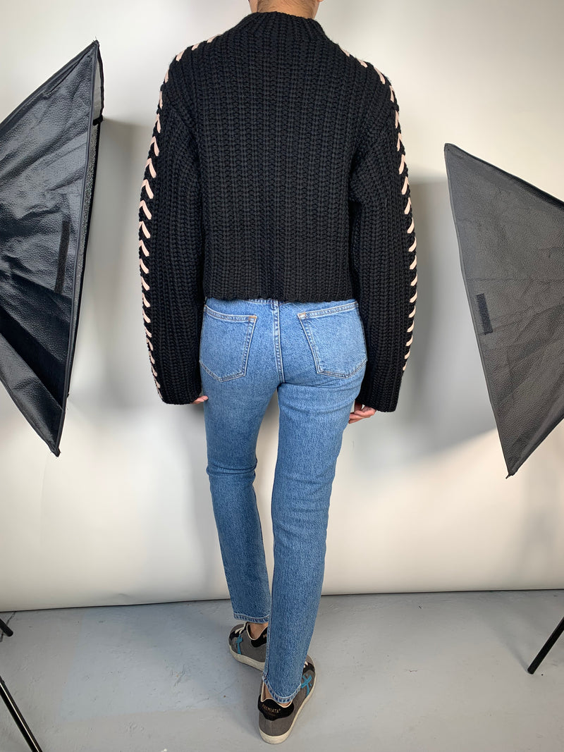 Sweater con Detalle Trenzado