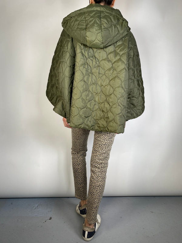 Parca Estilo Poncho Oversize