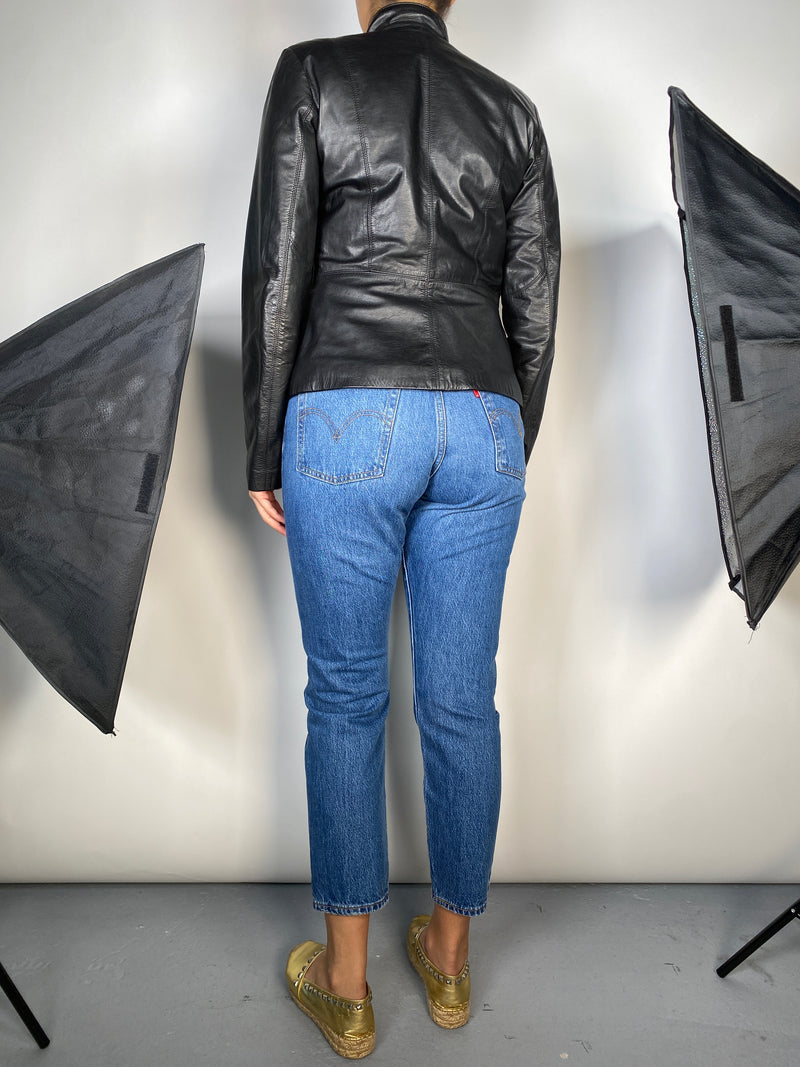 Chaqueta Negra Cuero