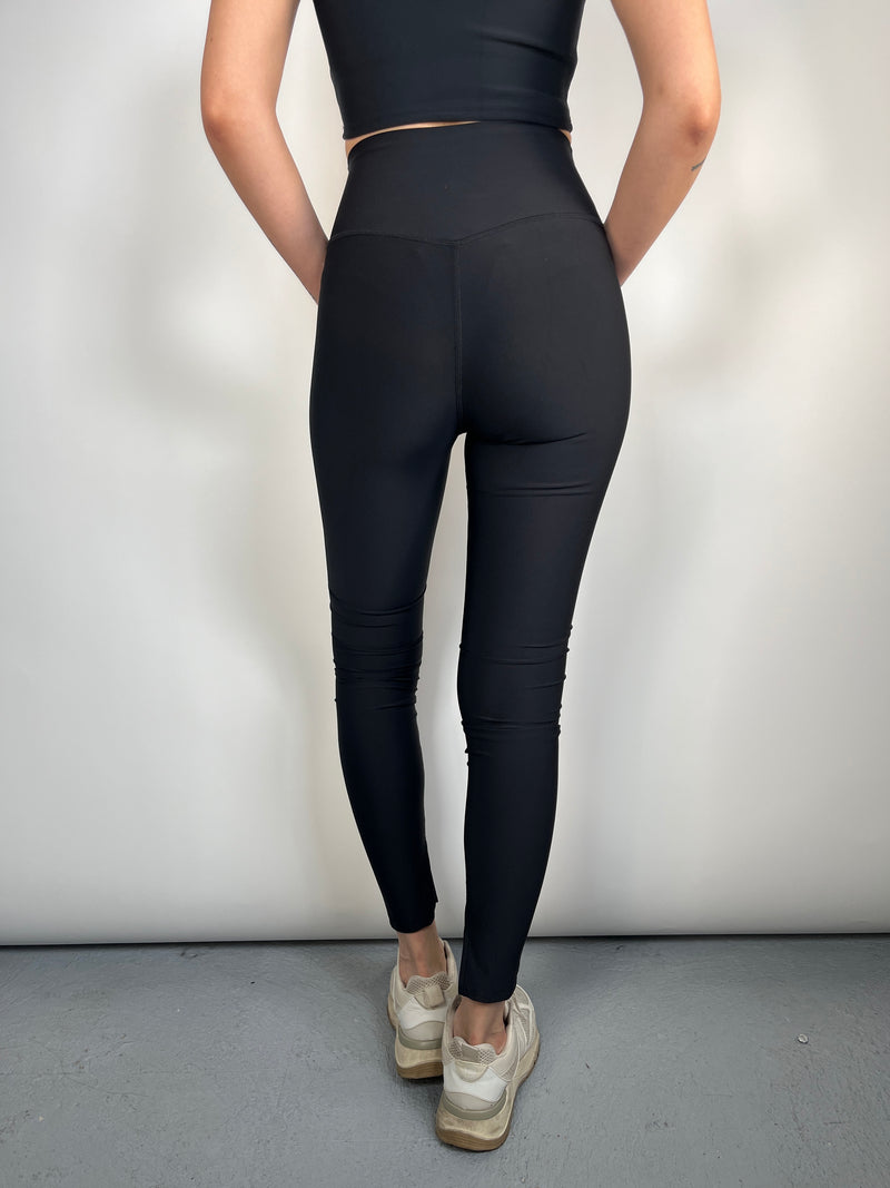  Alo Yoga Pantalón deportivo Muse para mujer, Negro - : Ropa,  Zapatos y Joyería