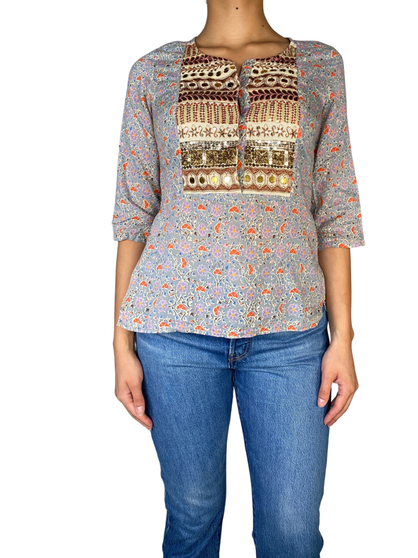 Blusa Estampada Y Bordado