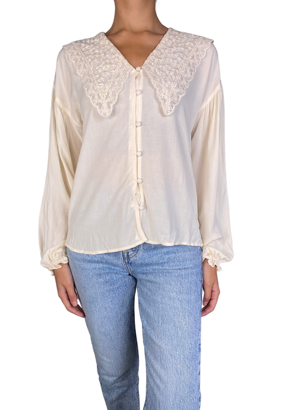 Blusa Crema Cuello Bobo
