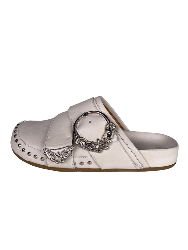 Mules White Tachas